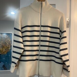 Zara zip up